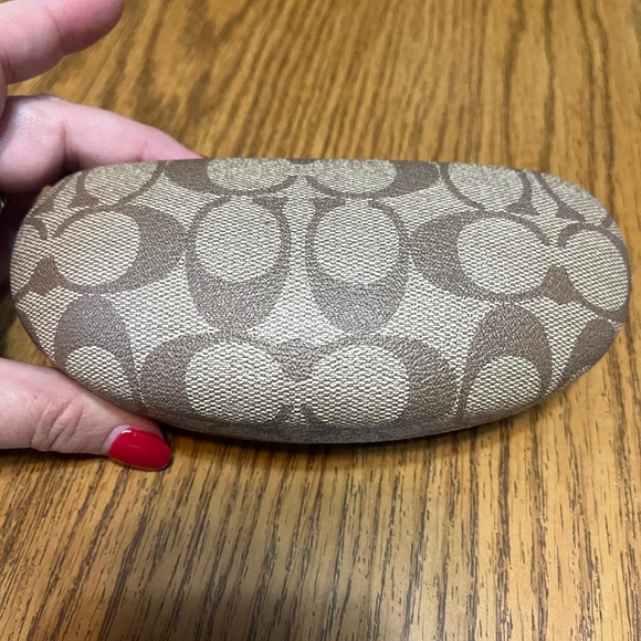 Coach Black and tortoise Aviator Sunglasses with Metal Frame Taylor - with case. - Picture 6 of 6